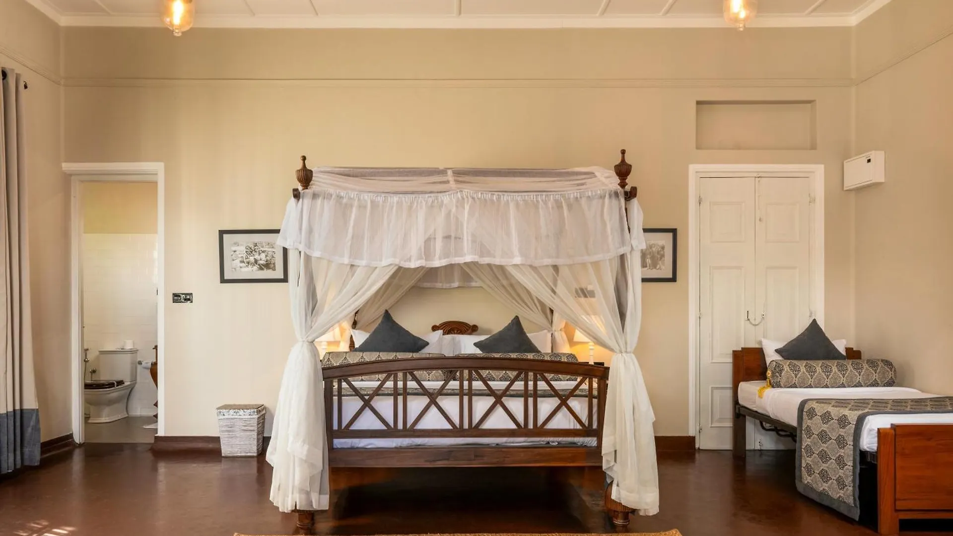 Castle Hill Bungalow Kandy Hotel