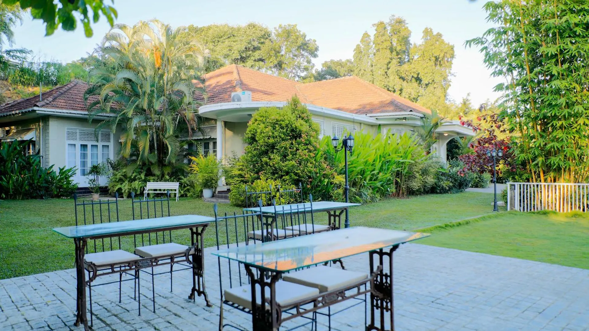 ***** Hotell Castle Hill Bungalow Kandy Sri Lanka